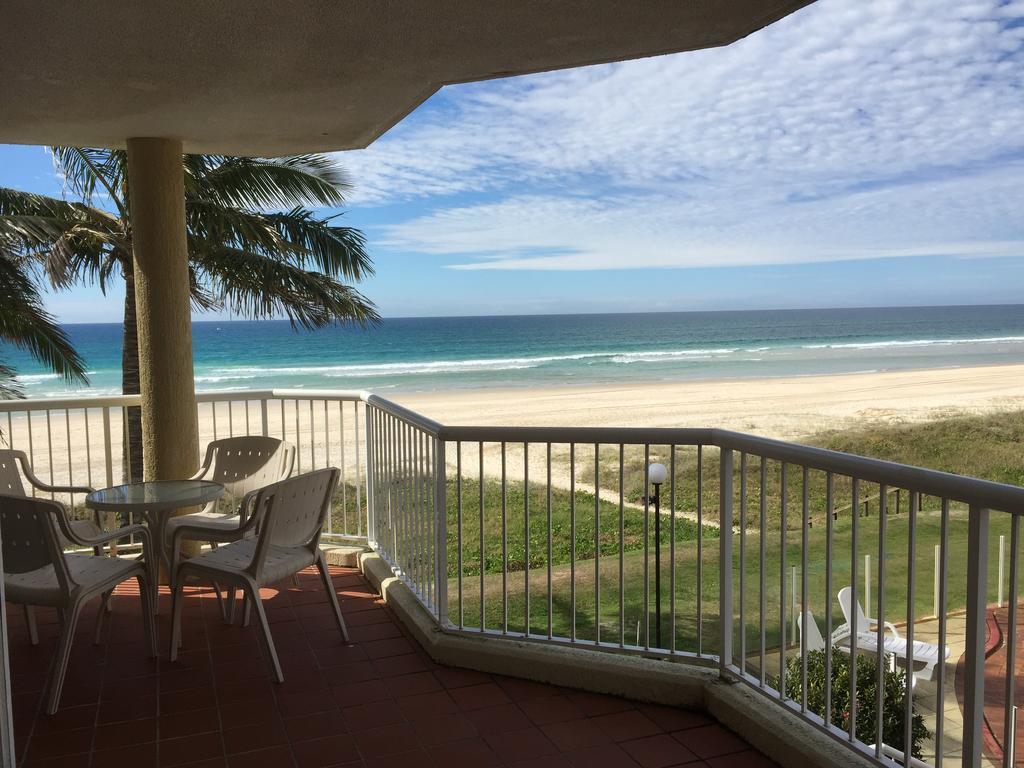 Crystal Beachfront Apartments Gold Coast Exterior foto