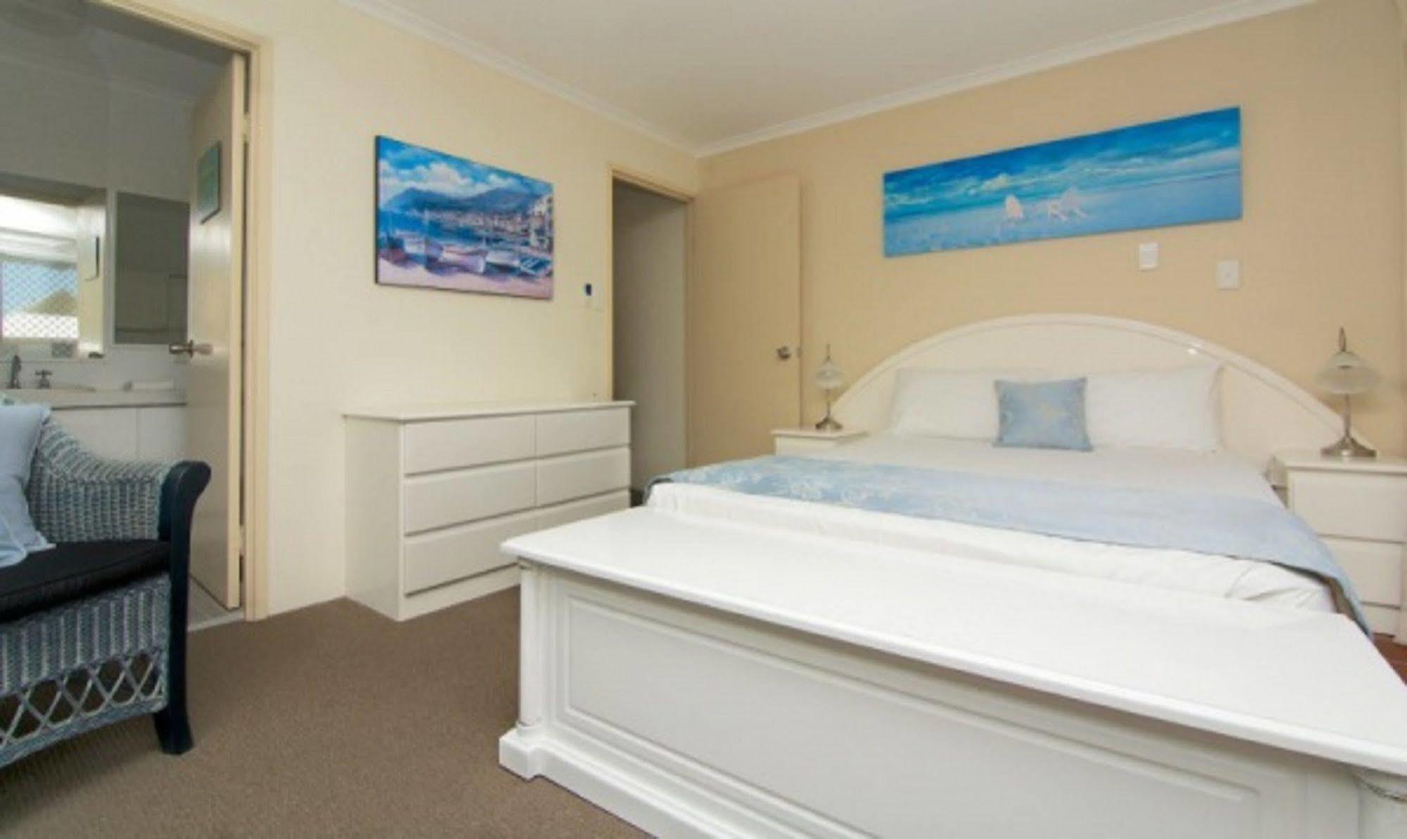 Crystal Beachfront Apartments Gold Coast Exterior foto