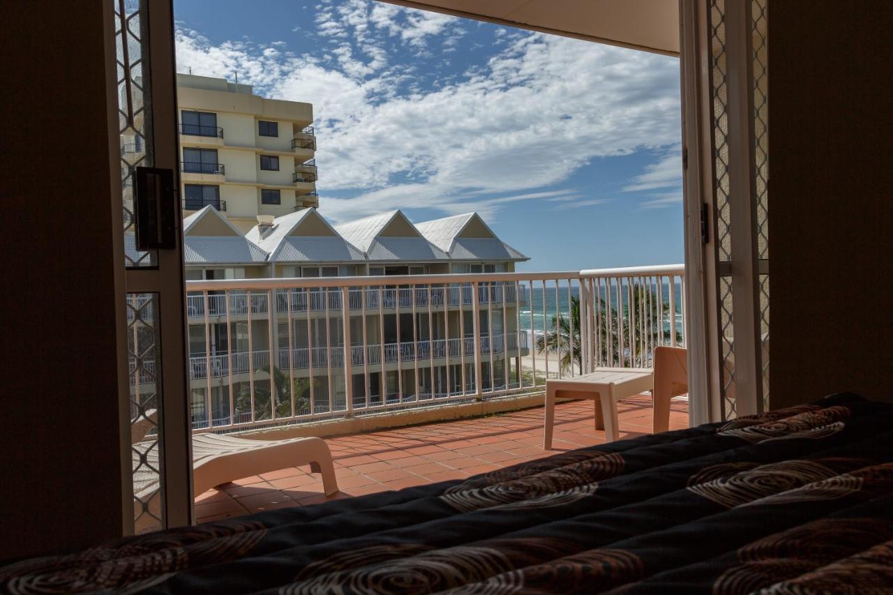Crystal Beachfront Apartments Gold Coast Exterior foto
